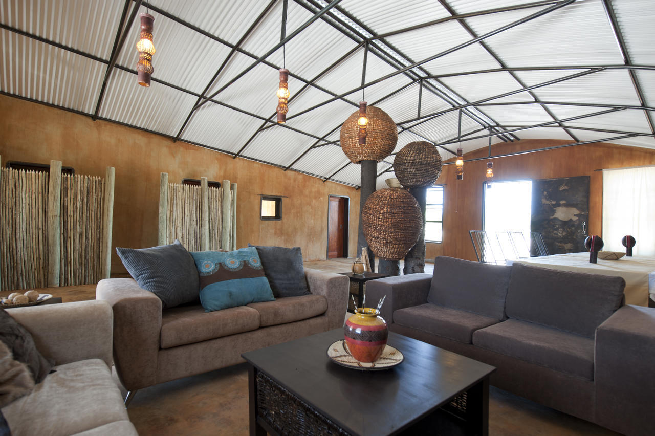 Ongula Village Homestead Lodge Omupumba Dış mekan fotoğraf